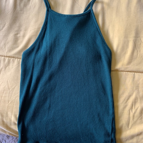 Tank top. - Picture 1 of 2